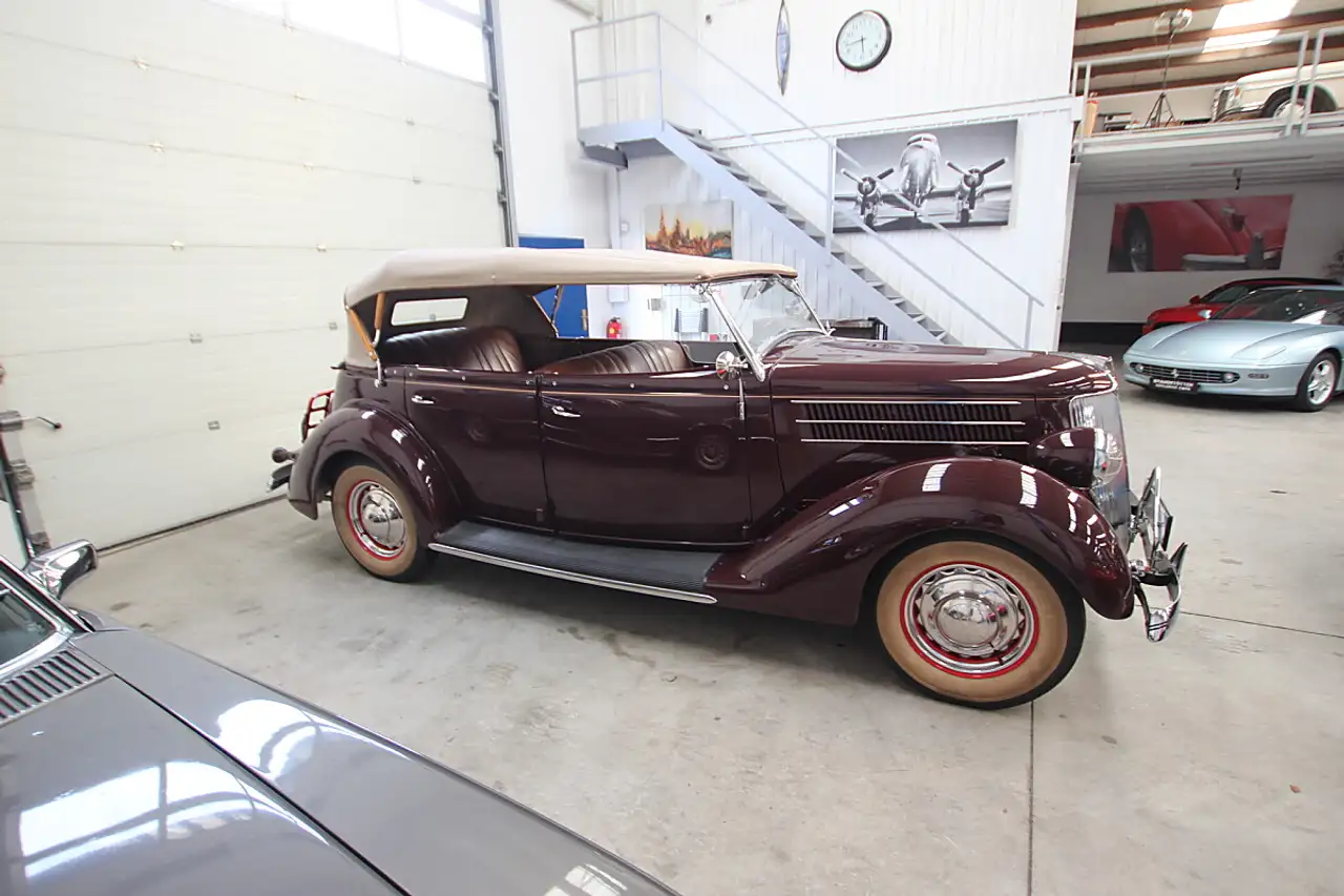 Ford V8/ 68 Deluxe Phaeton Cabrio, foto 12