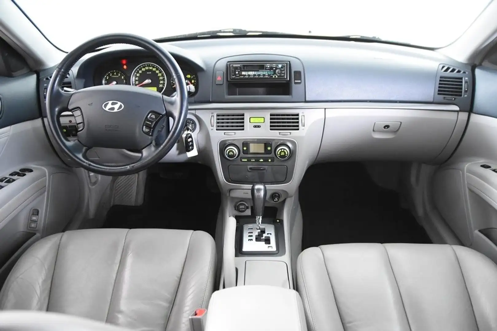 Hyundai SONATA 3.3 V6 GLS Automatik *LPG Gasanlage* Zilver - 2