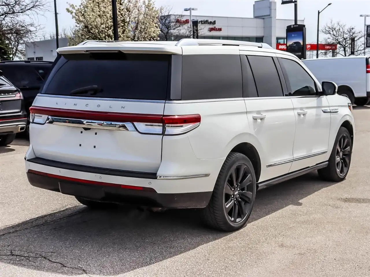 Lincoln Navigator снимка Lincoln Navigator