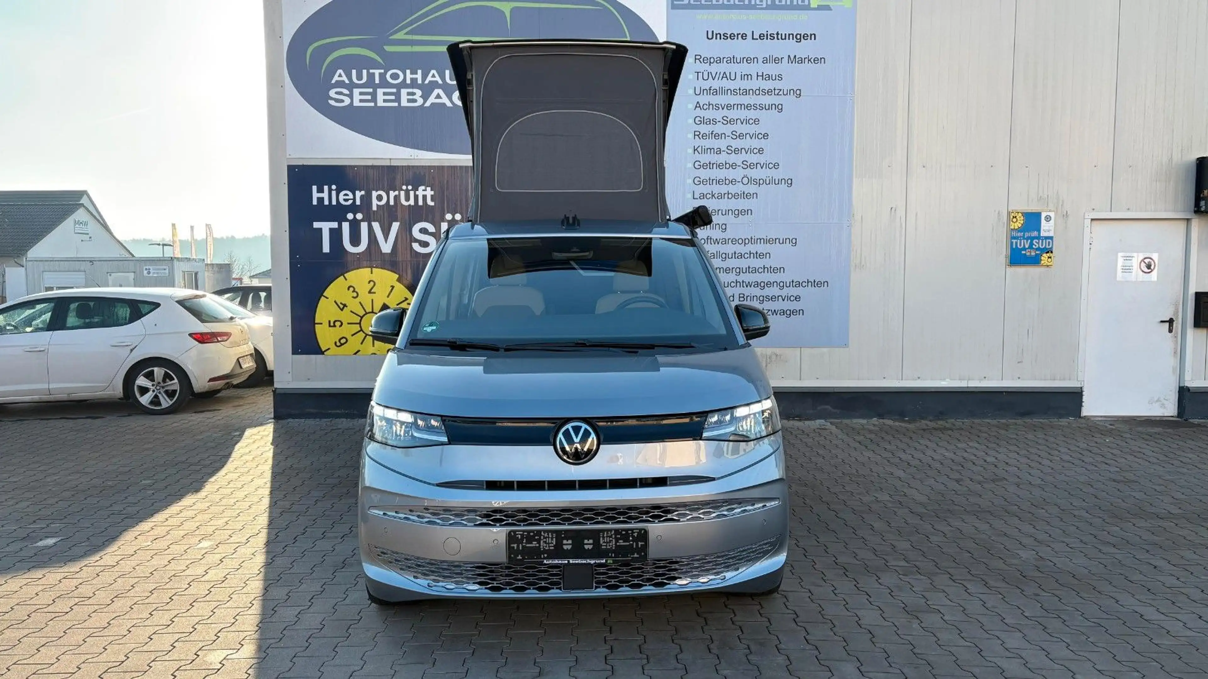 Volkswagen T7 California T7 2.0TDI California Beach Camper AHK — photo 3