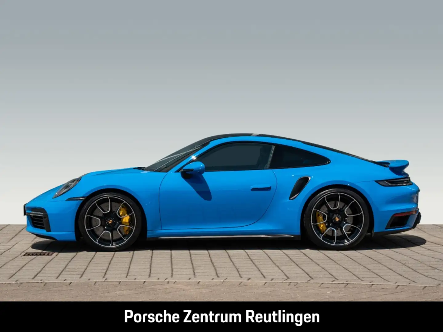 Porsche 992 911 Turbo S Burmester InnoDrive HA-Lenkung Blau - 2