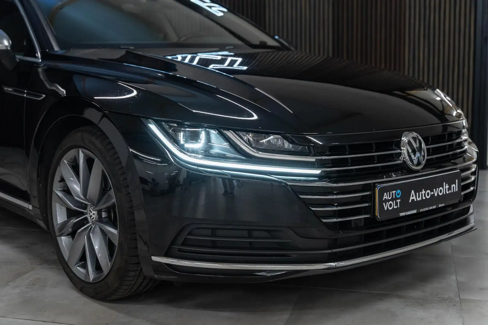 Volkswagen Arteon 1.5 TSI Business R Zwart - 2