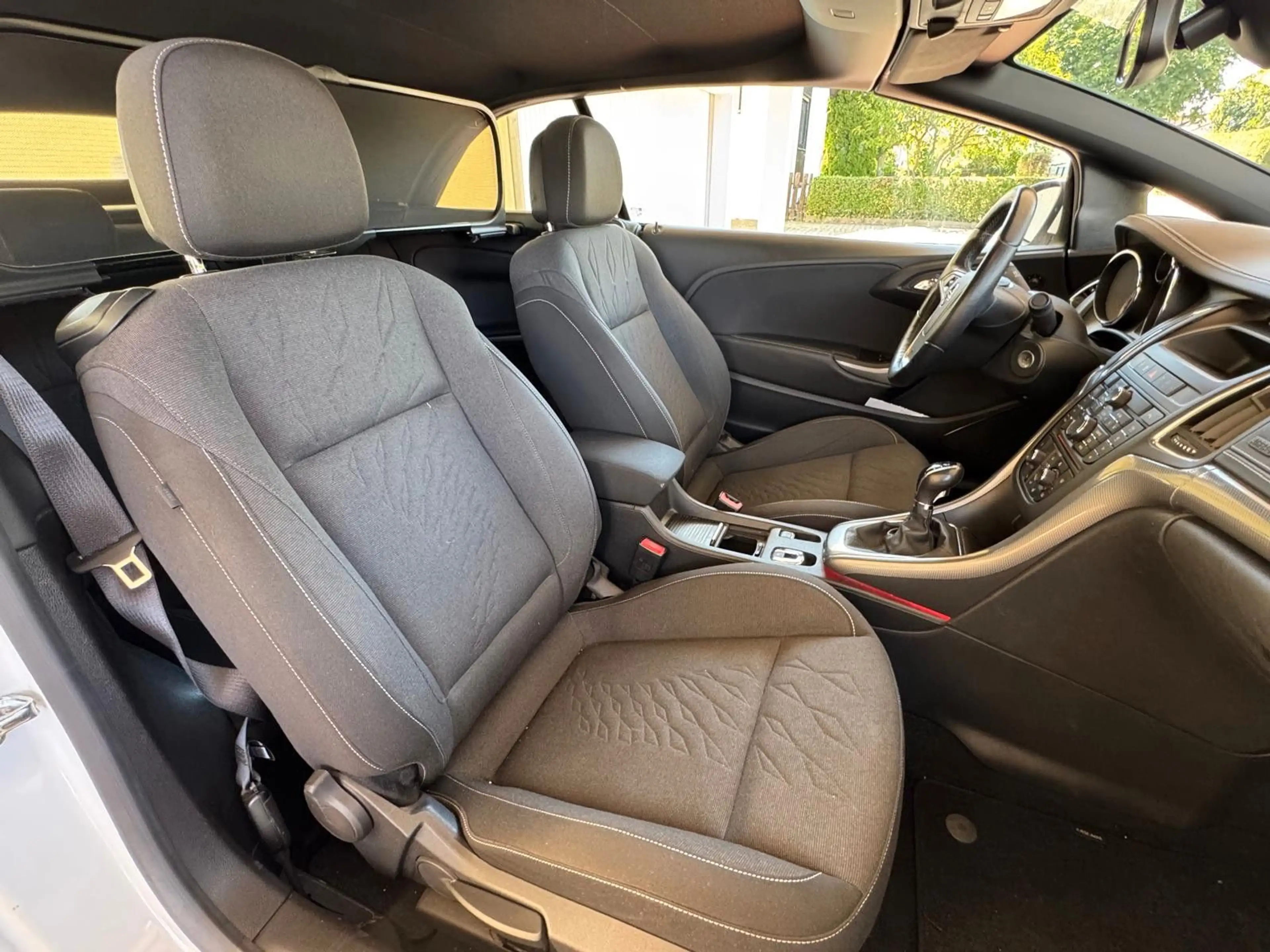 Opel Cascada Edition **TEMPO/KLIMA/SHZ/AMBIENTE** — photo 11