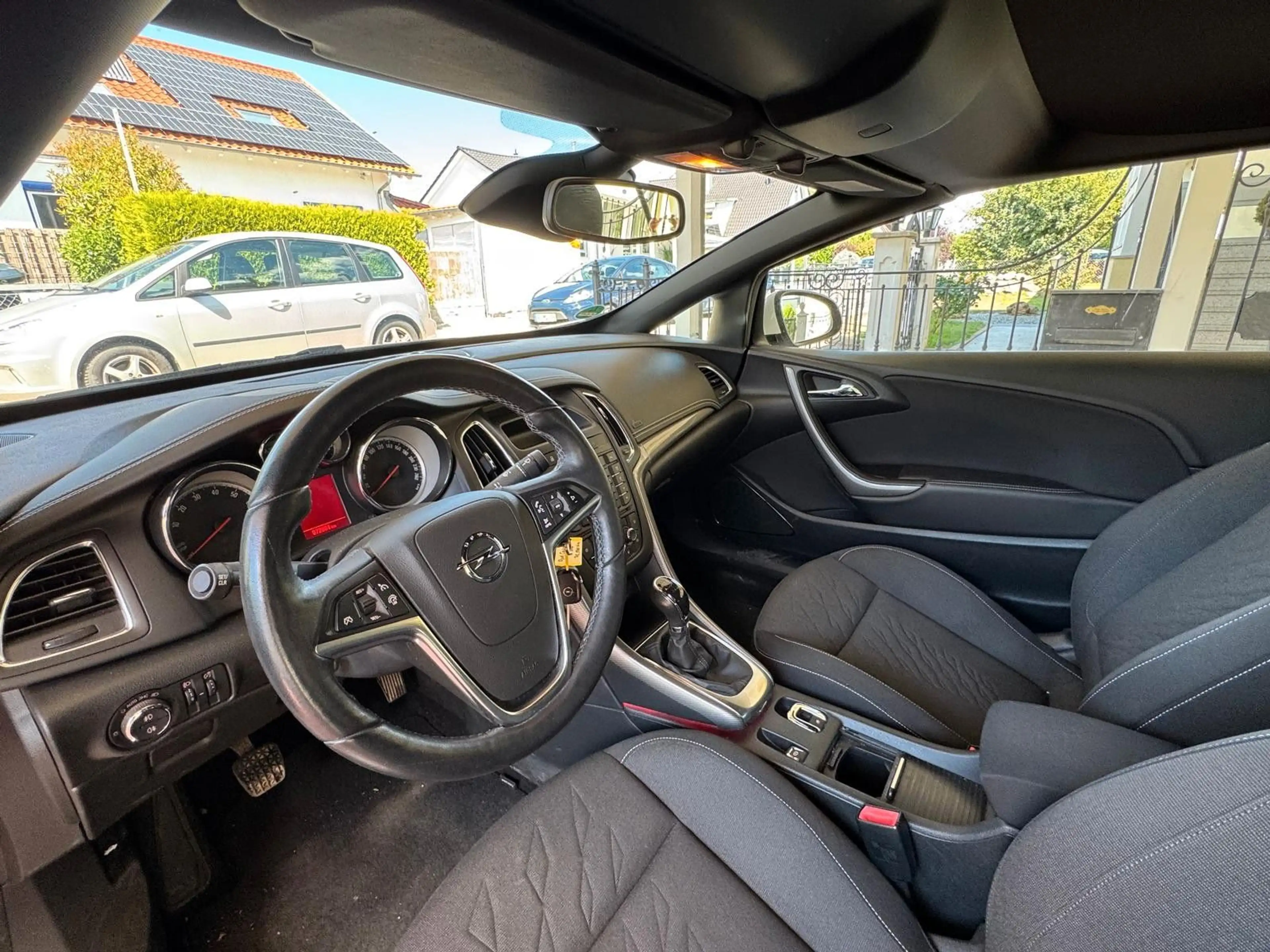 Opel Cascada Edition **TEMPO/KLIMA/SHZ/AMBIENTE** — photo 9