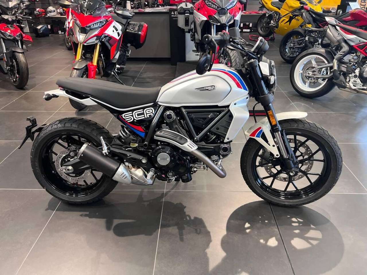 Ducati Scrambler 800 Icon my25