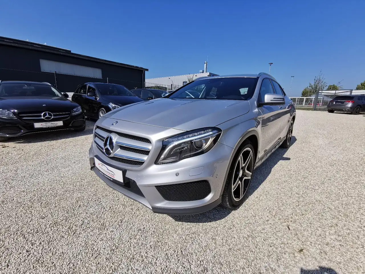 Mercedes-Benz GLA 220