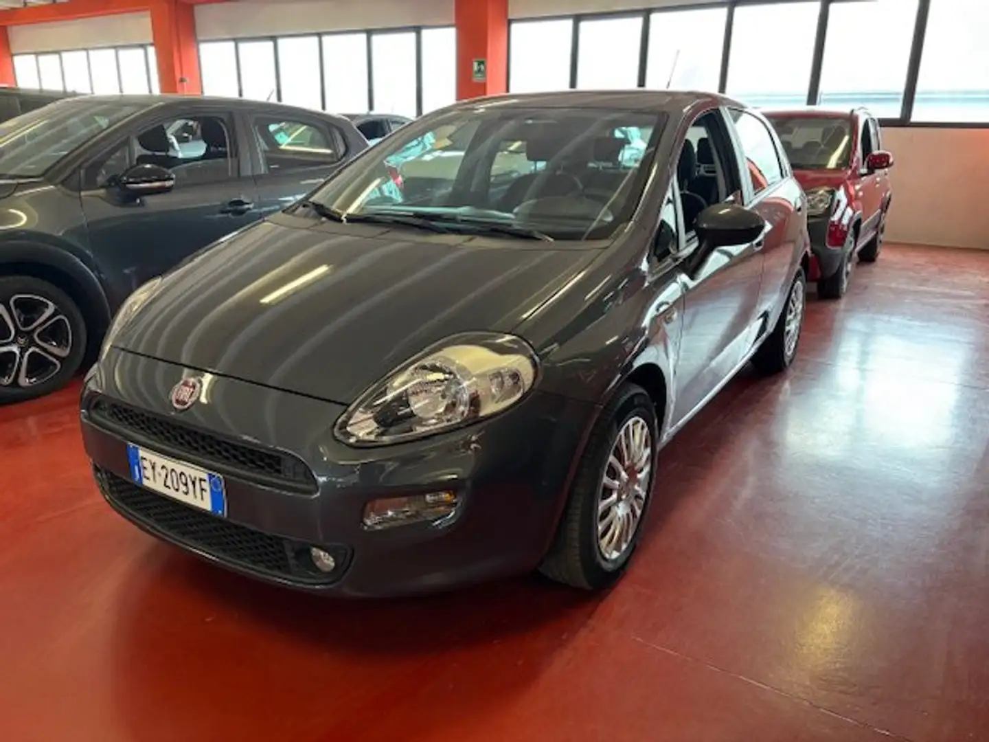 Fiat Punto Punto 1.3 MJT II 75 CV 5 porte Street Grigio - 1