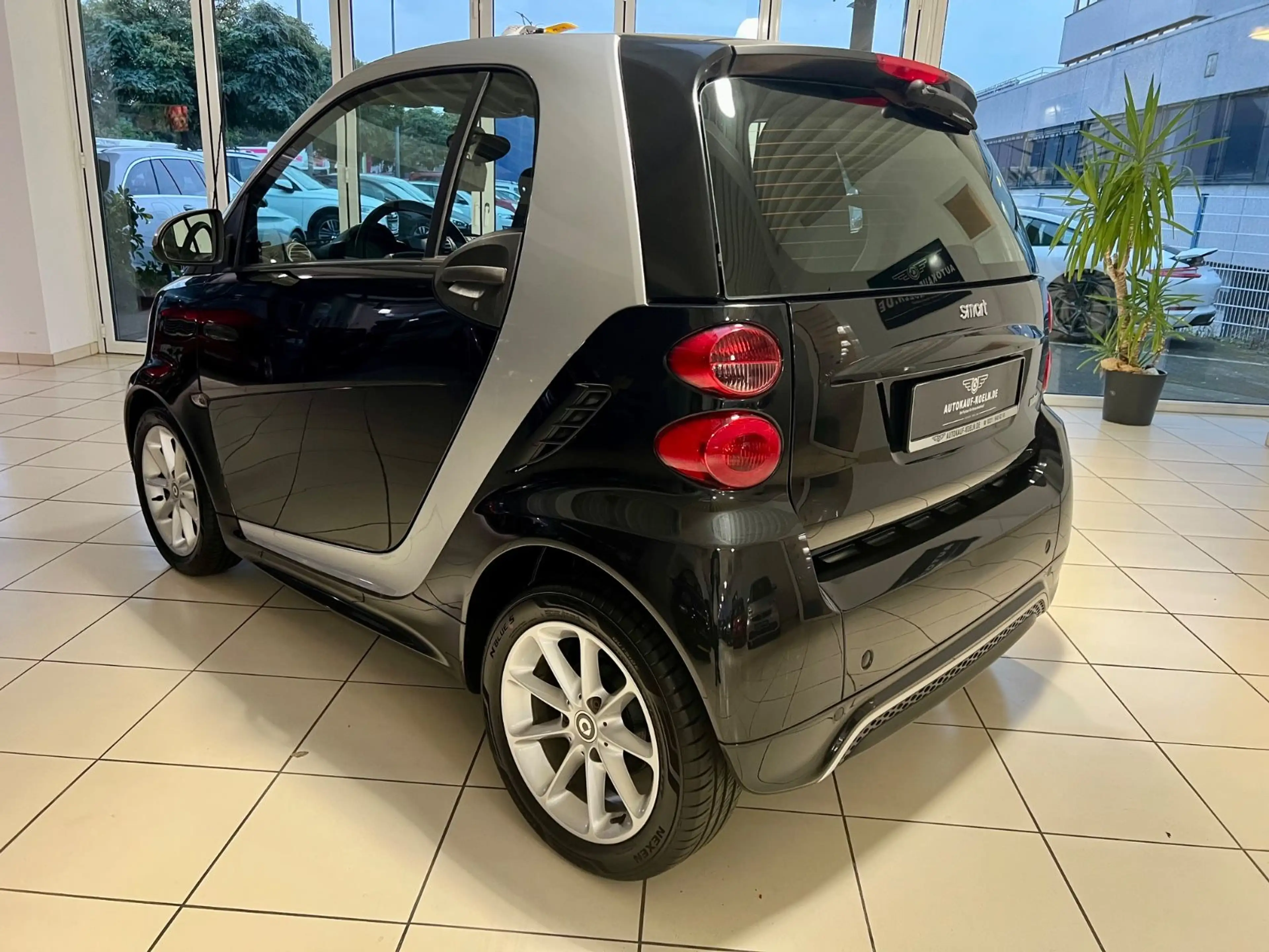 smart forTwo Coupé Passion/Servo/Klima/Alus — photo 2