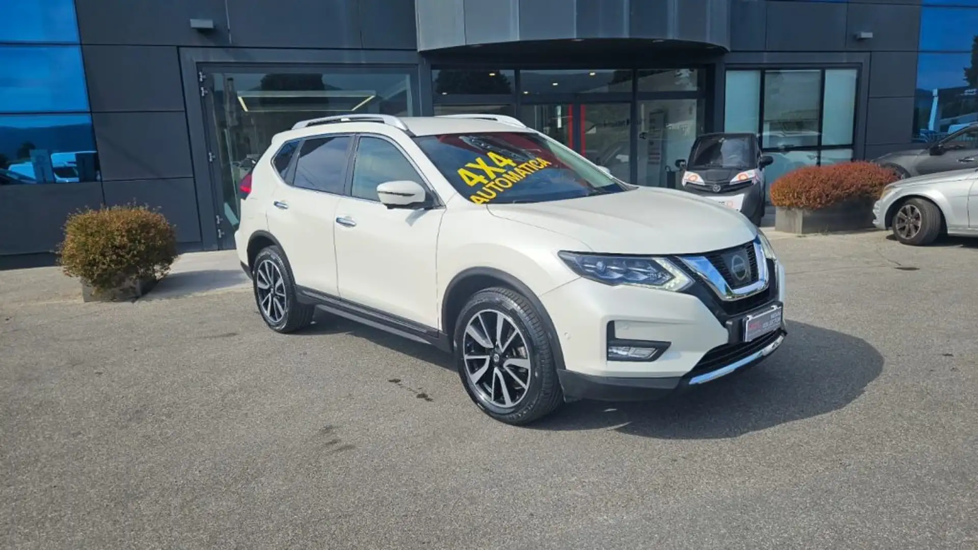 Nissan X-Trail 2.0 dCi 2WD X-Tronic Tekna Wit - 2