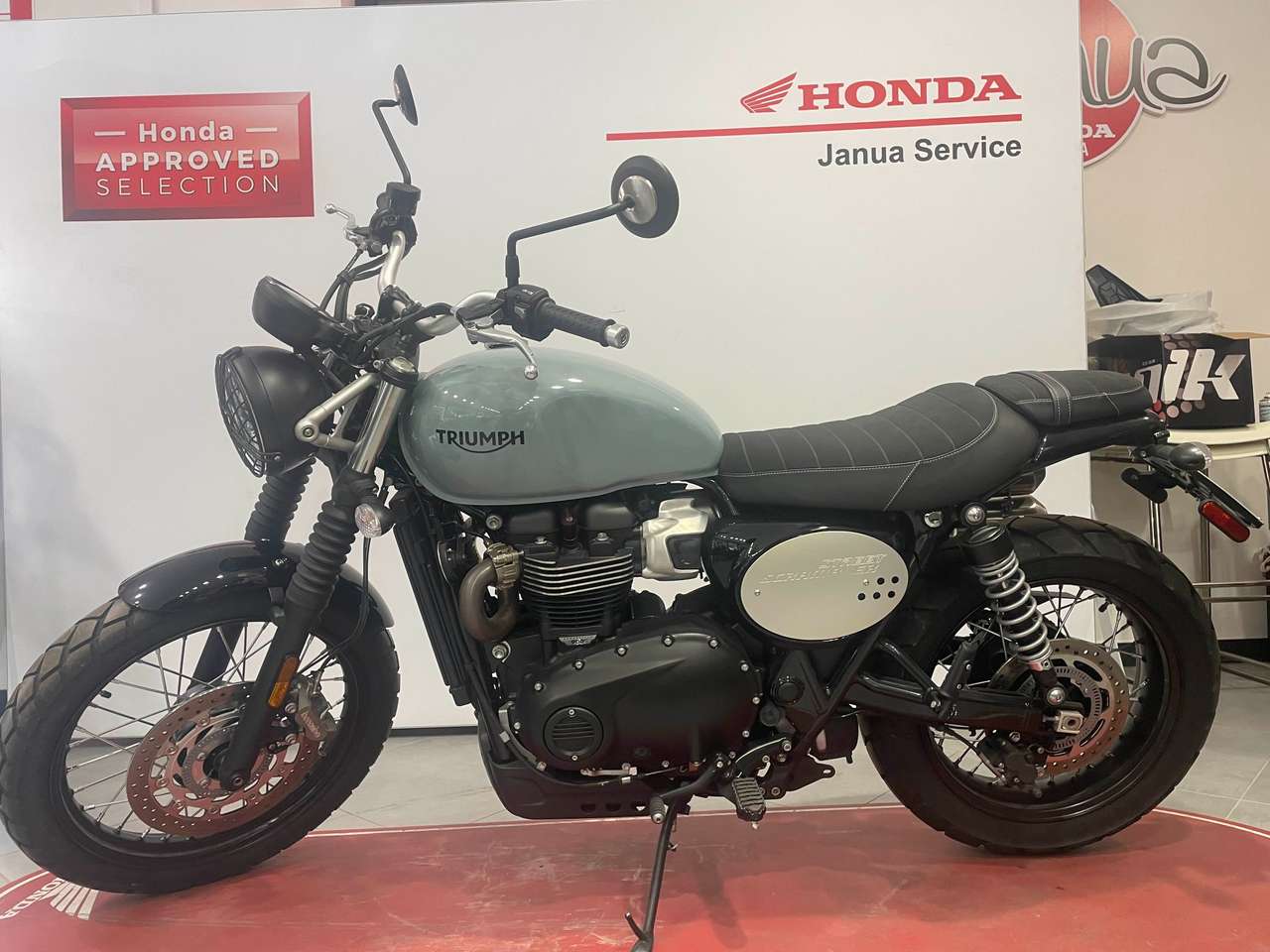 Triumph Street Scrambler 900