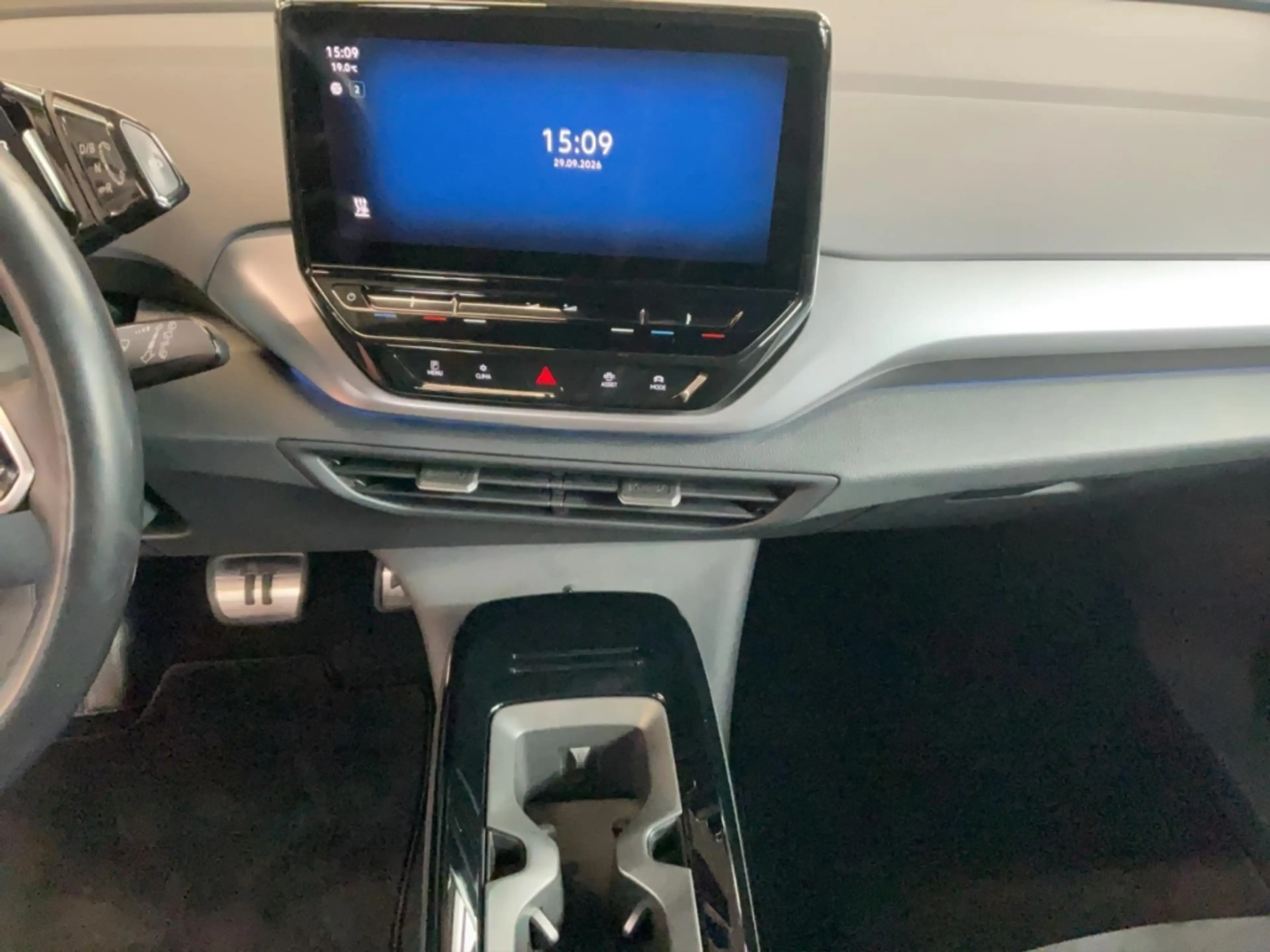 Volkswagen ID.4 Pro Performance 77 kWh Alu Matrix-LED AHK Kamera A — photo 14