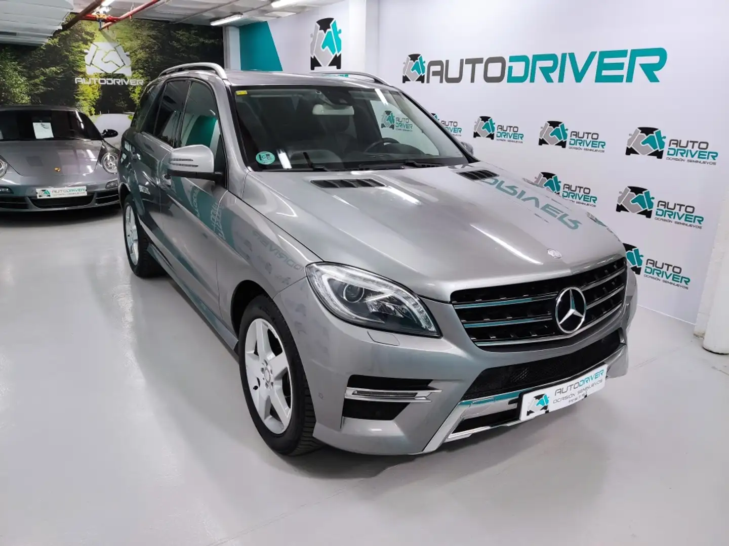 Mercedes-Benz ML 250 250BlueTec 4M 7G Plus Gris - 1
