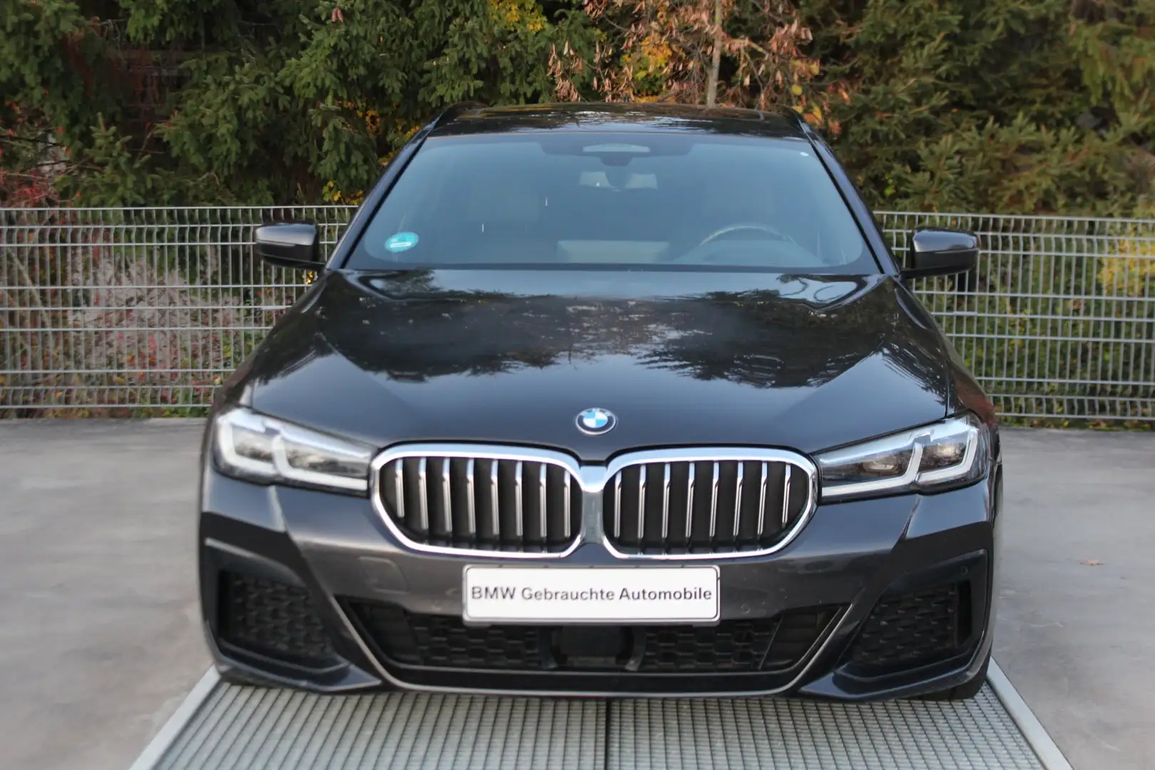 BMW 530 d Tour. M Sport Navi.LED.ACC.Standhz.HuD.Pano Grau - 2