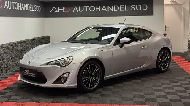 Toyota GT86 NAVI*XENON*PDC*SHZ*