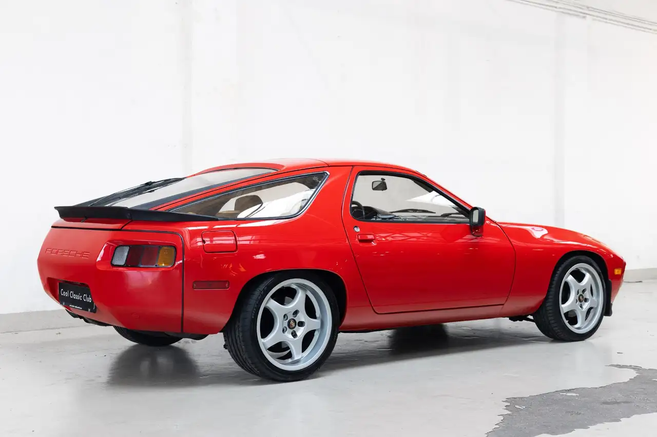 Porsche 928 4.5 Coupé - Sunroof - Classic Colour Combo - Folge, foto 6
