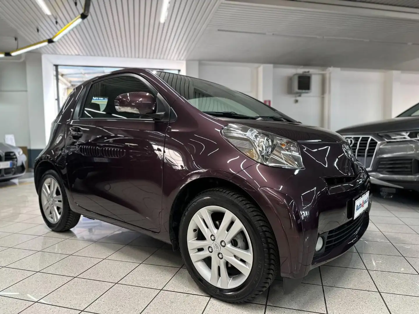 Toyota iQ 1.3 Executive Cambio Auto - UNICO PROP - 1