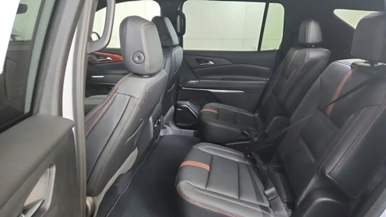Chevrolet Traverse снимка Chevrolet Traverse