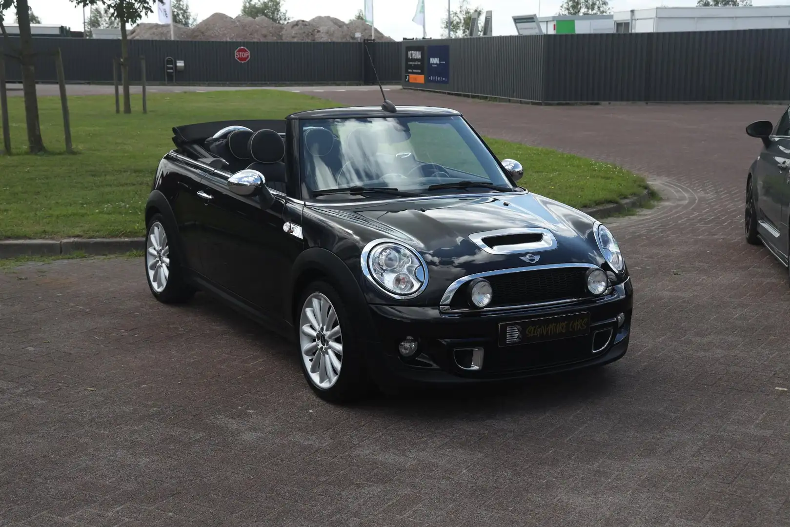 MINI Cooper S Cabrio Mini 1.6 Navi, Leer, Automaat, PDC, Xenon Czarny - 2