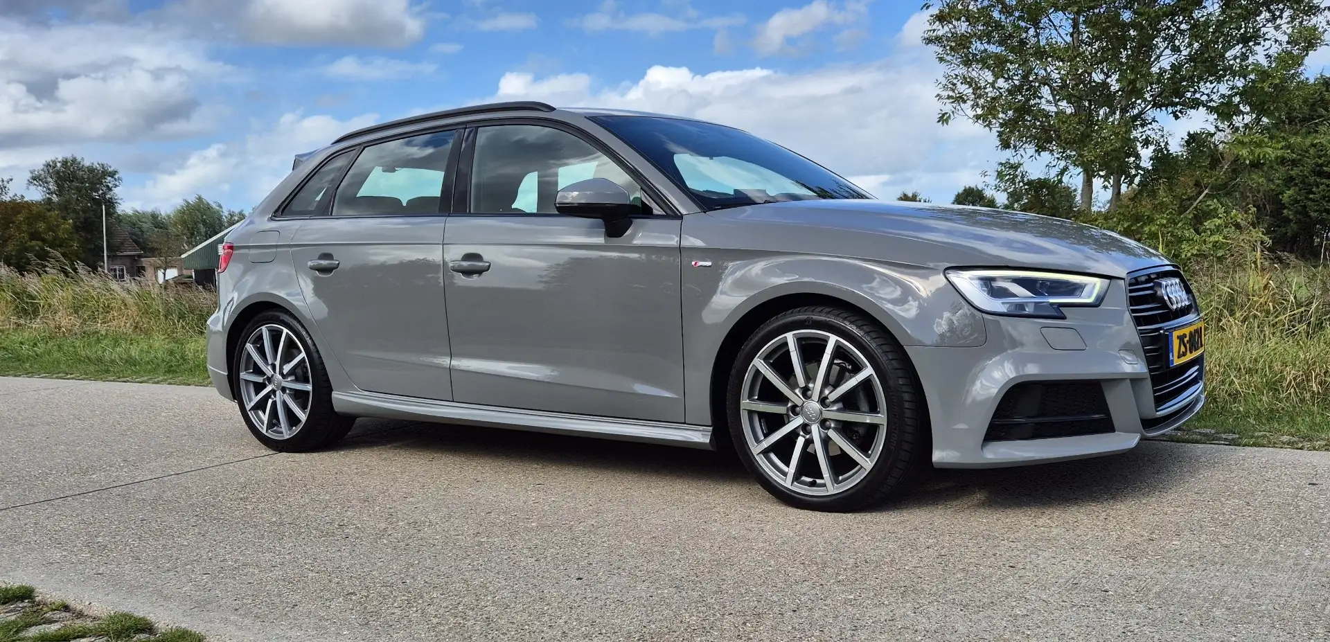 Audi A3 35 TFSI CoD 3× Sline - Virtual cockpit- Trekhaak Grijs - 1