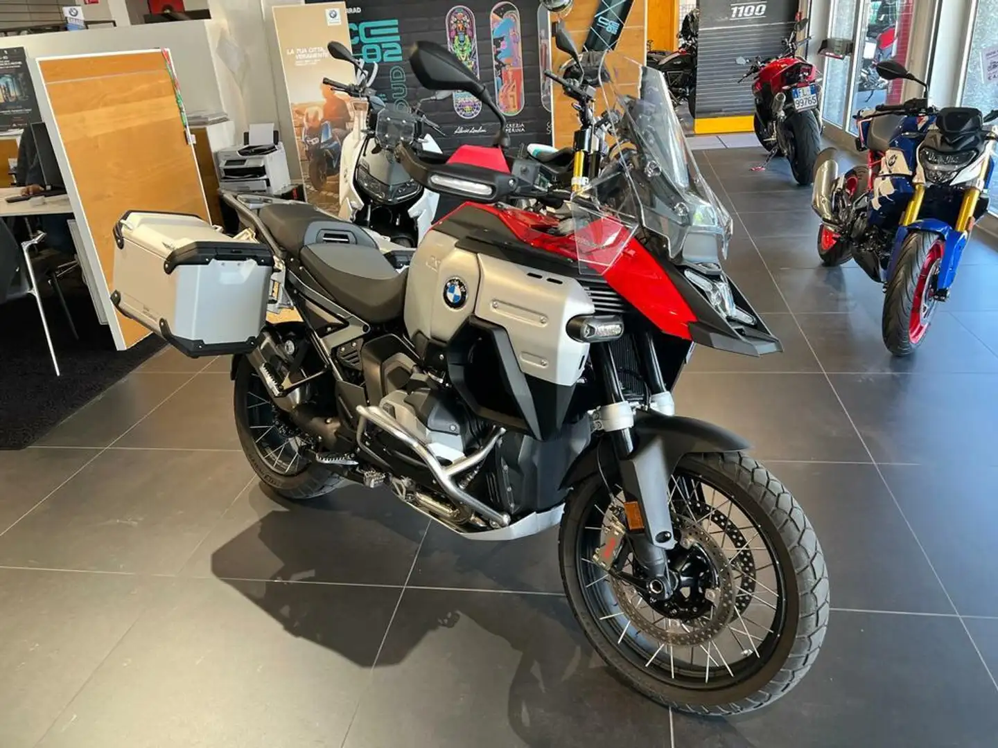 BMW R 1300 GS Adventure my25 Piros - 2