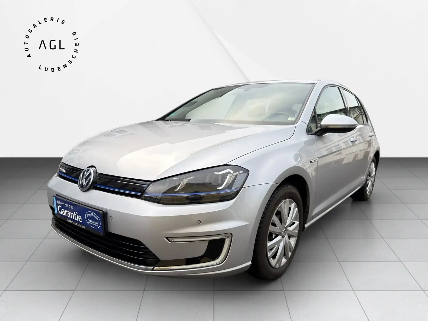Volkswagen Golf VII Lim. e-Golf Silber - 2