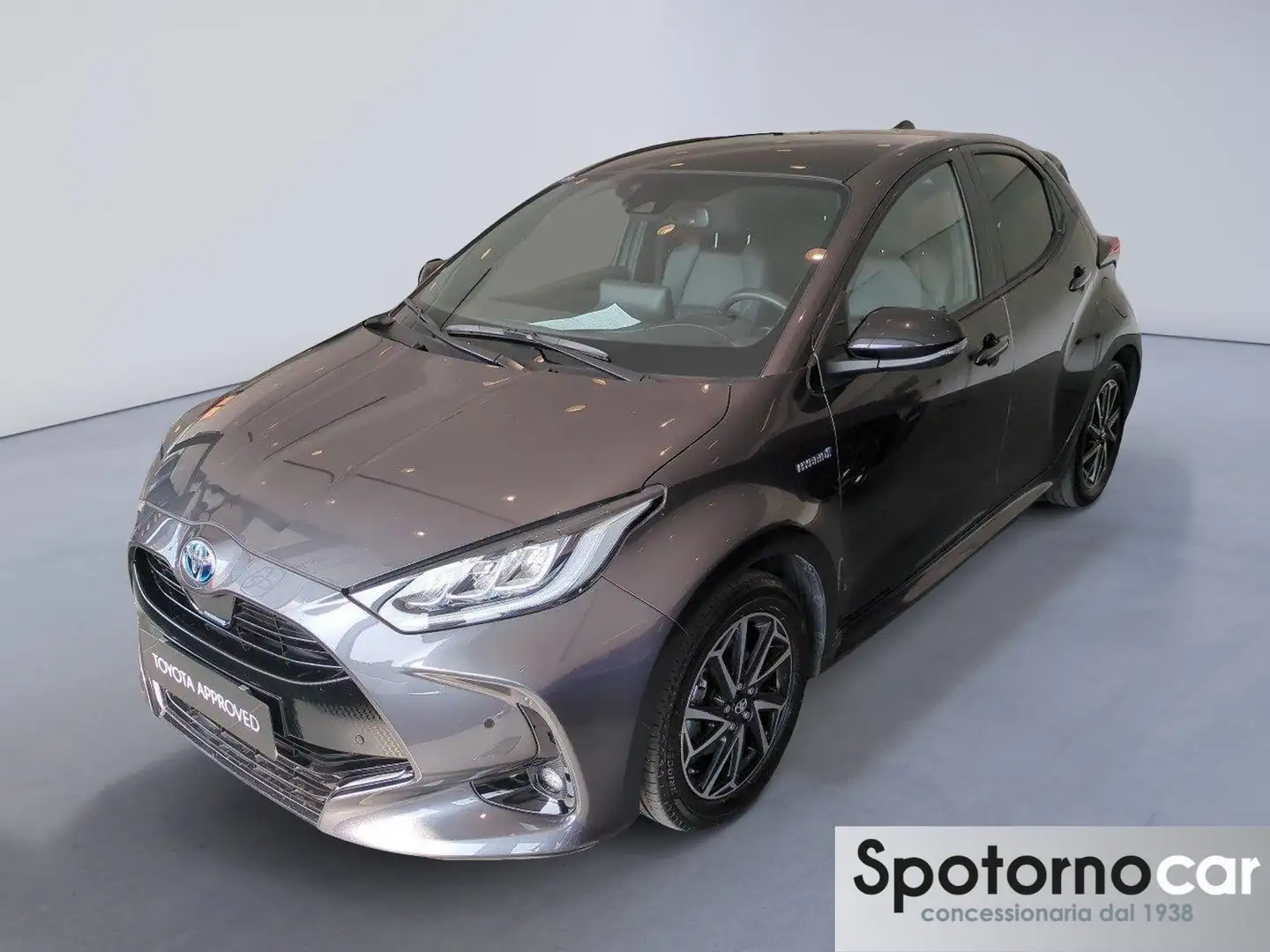 Toyota Yaris 1.5 Hybrid 5 porte Lounge - 1