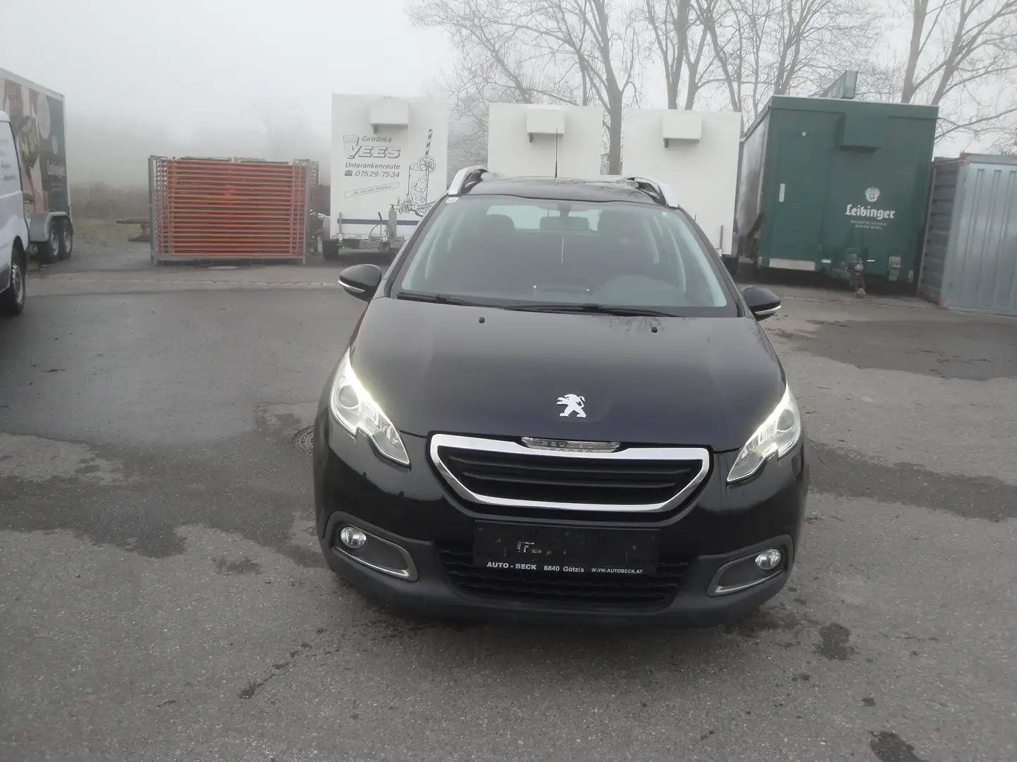 Peugeot 2008 Schwarz - 2