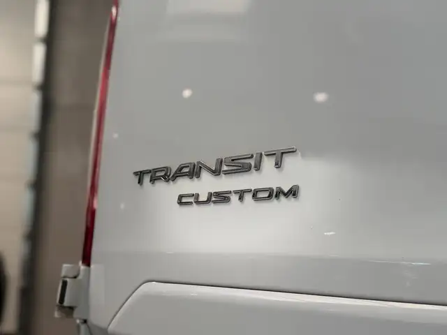 Ford Transit Custom view 12
