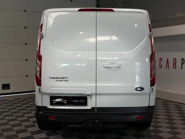 Ford Transit Custom view 11