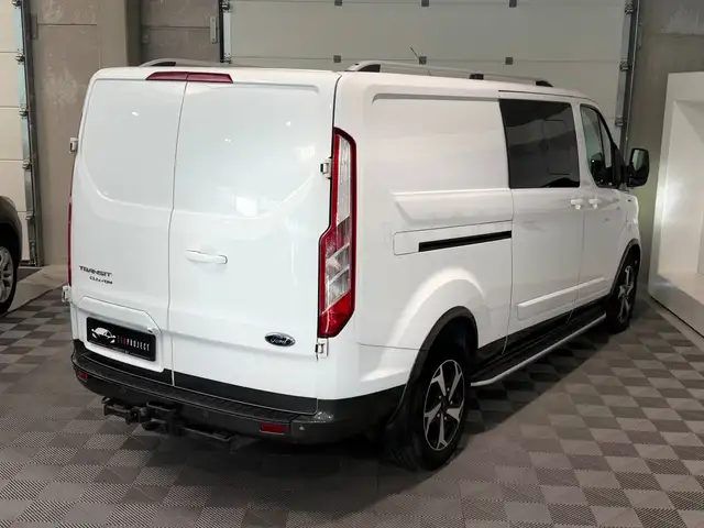 Ford Transit Custom view 10