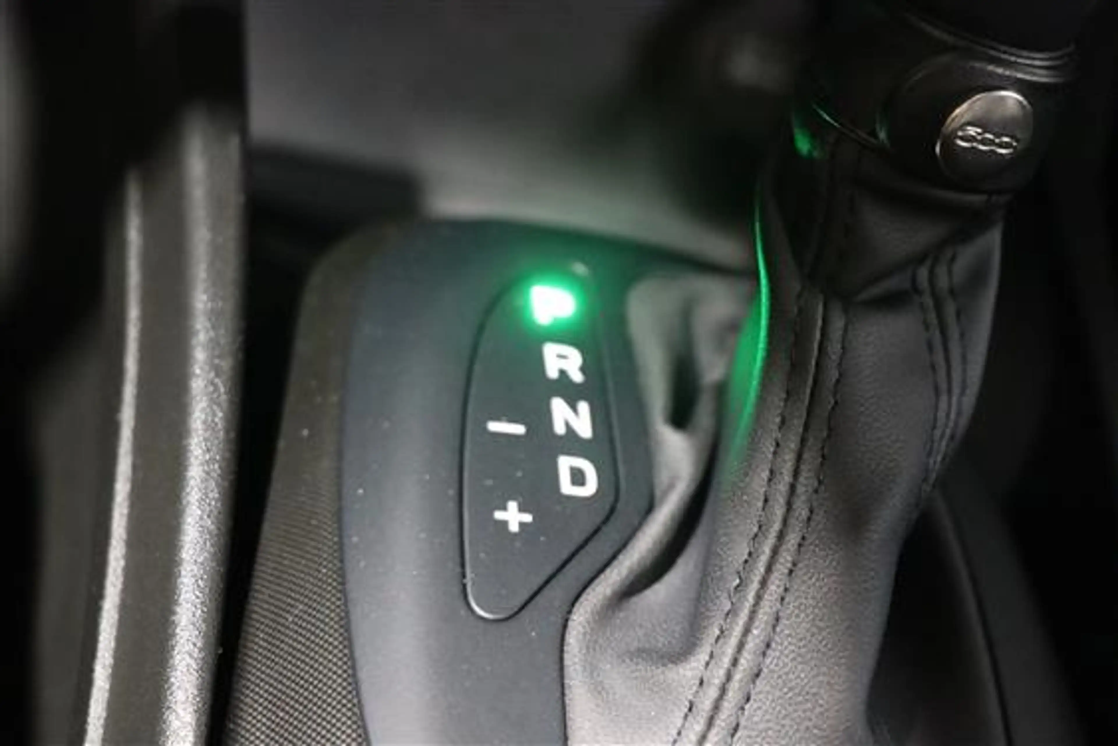 Fiat 500X 1.3 firefly t4 connect dct — photo 15
