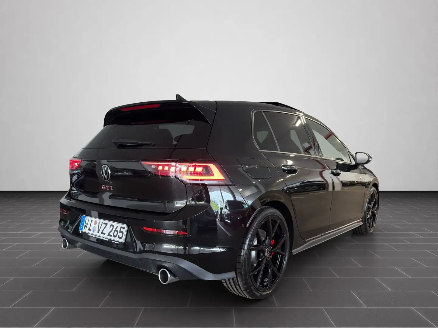 Volkswagen Golf GTI Golf VIII GTI 2.0 TSI DSG BLACKSTYLE PANO HARMAN Schwarz - 2