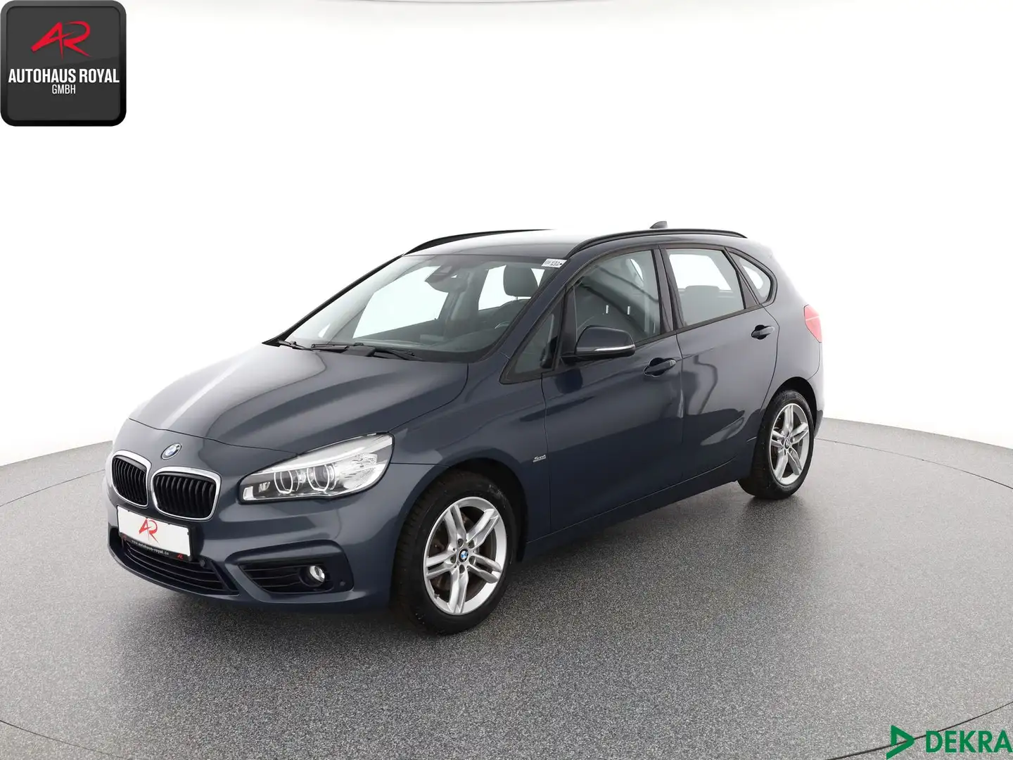 BMW Active Hybrid 7 220 Active Tourer xDrive SPORT LINE AHK,KEYLESS Grau - 1