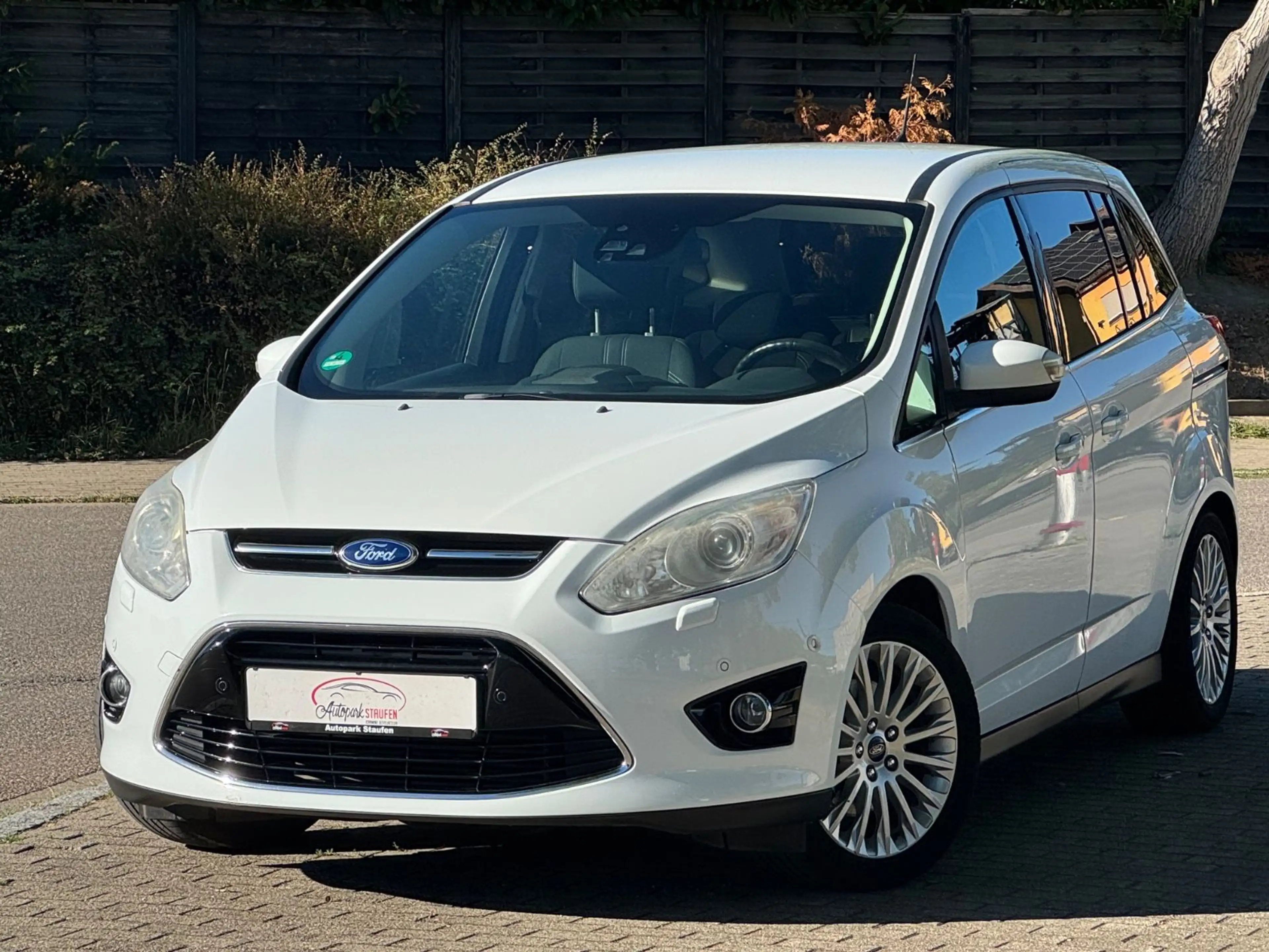 Ford Grand C-Max Grand C-MAX Titanium — photo 2