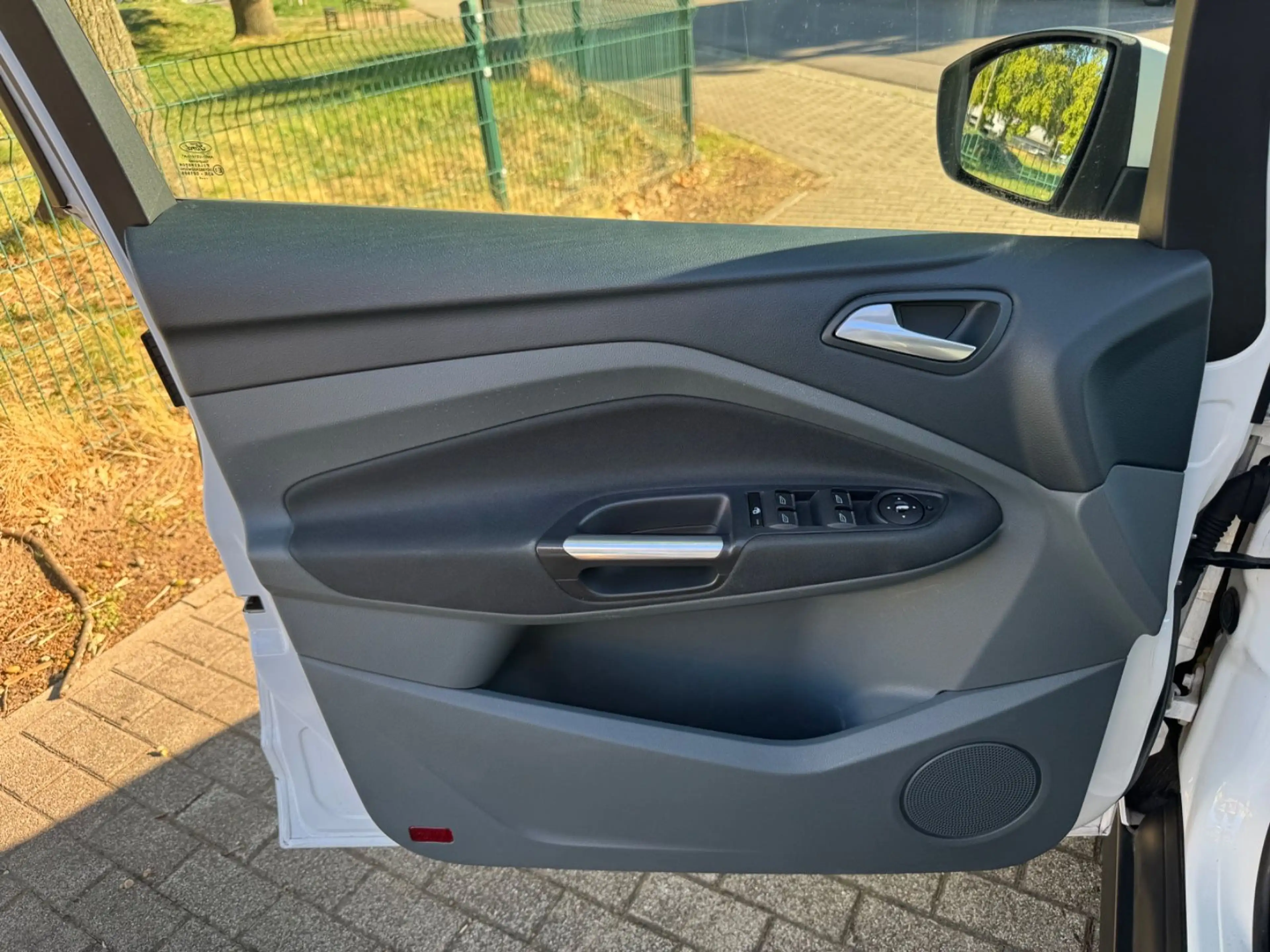 Ford Grand C-Max Grand C-MAX Titanium — photo 12