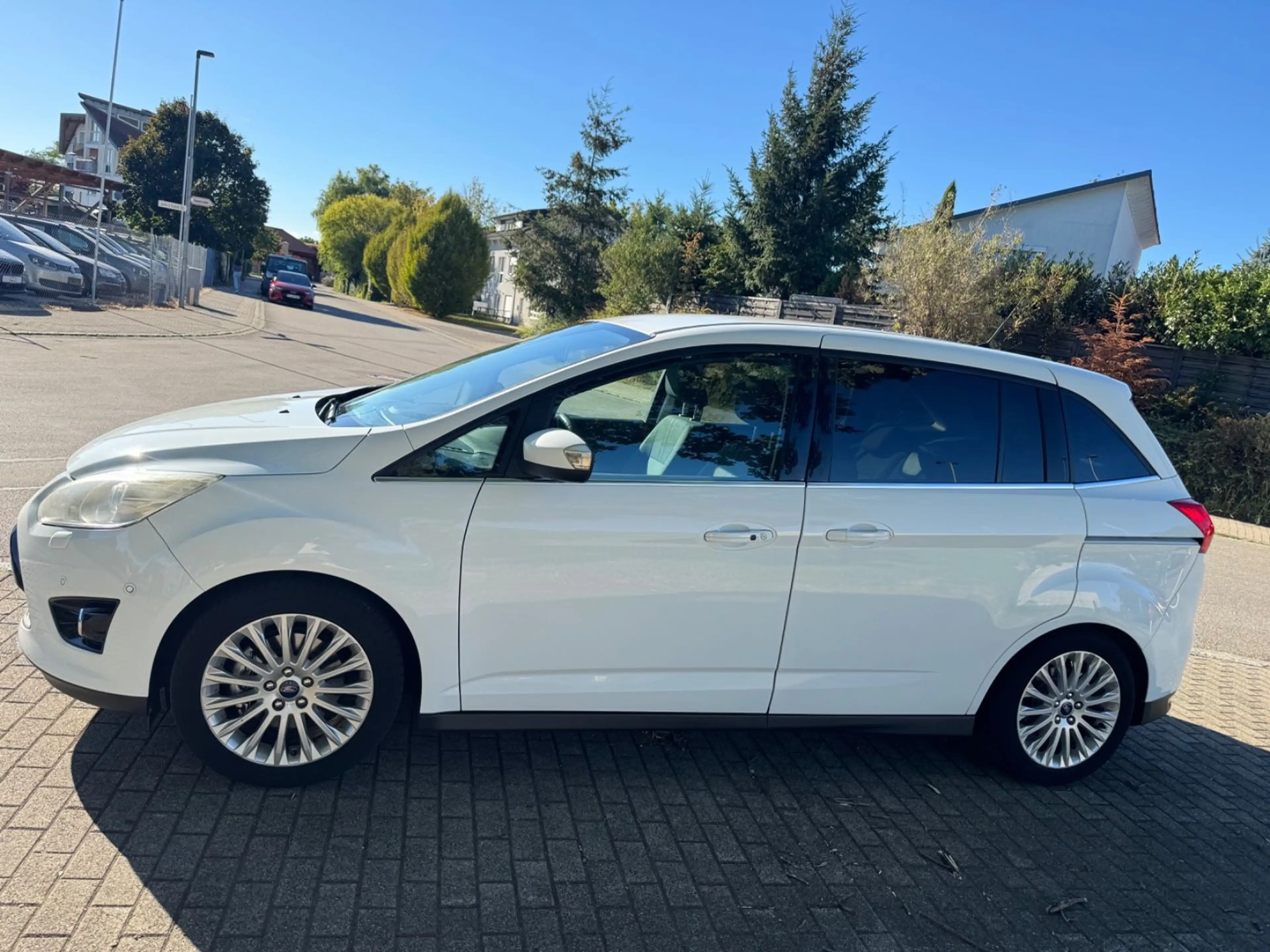 Ford Grand C-Max Grand C-MAX Titanium — photo 4