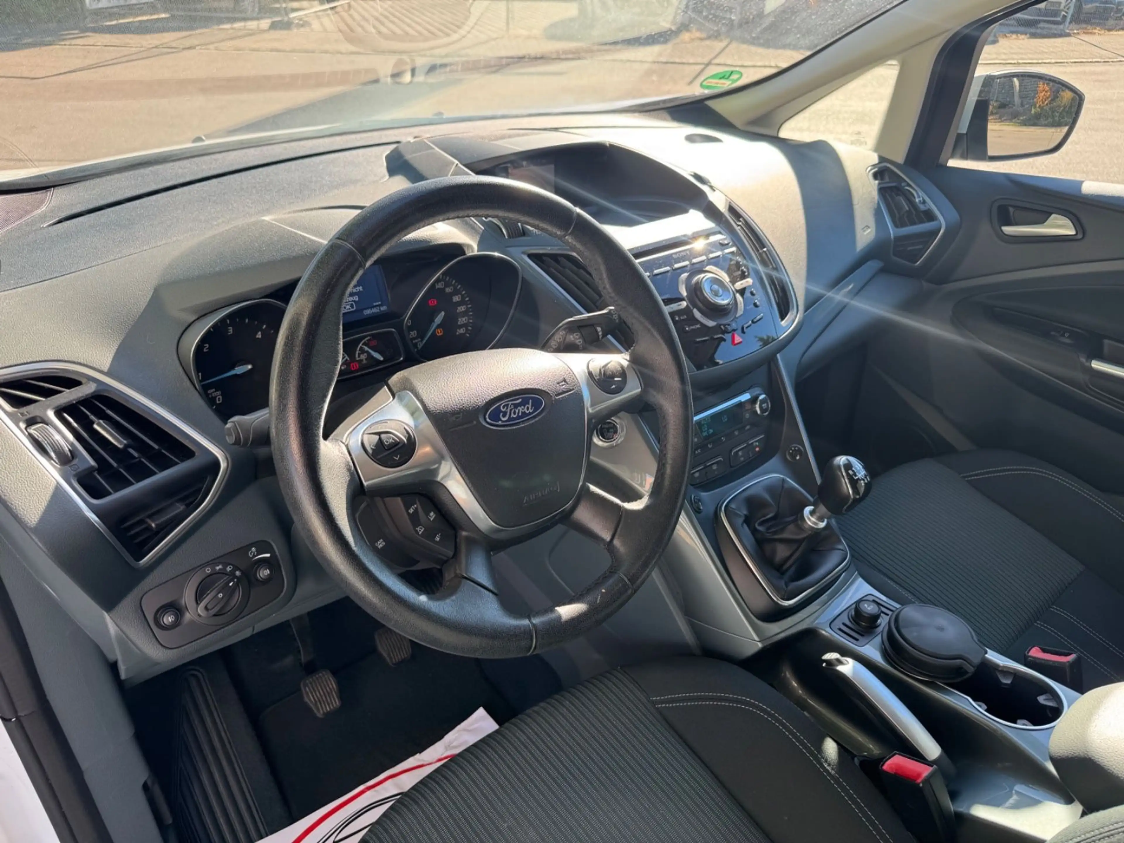 Ford Grand C-Max Grand C-MAX Titanium — photo 11