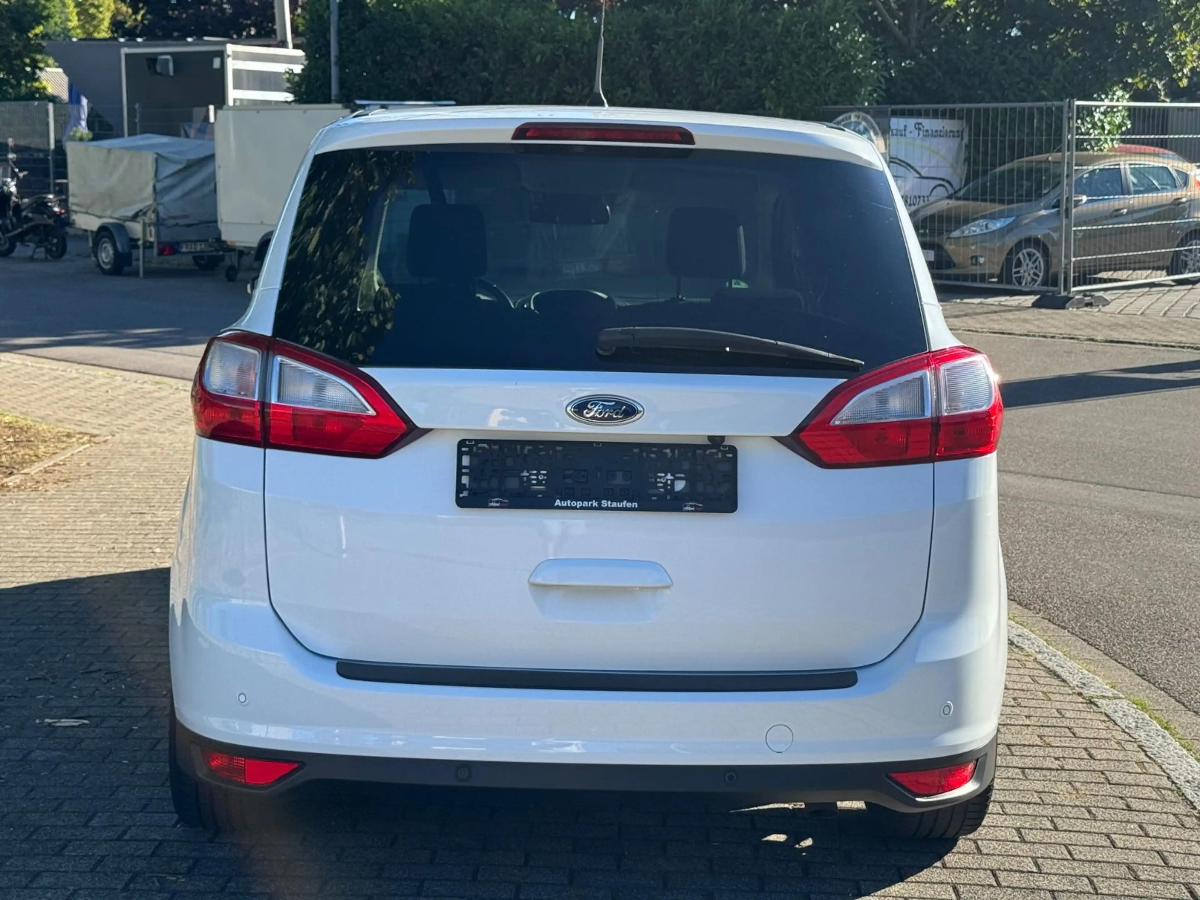 Ford Grand C-Max Grand C-MAX Titanium — photo 6