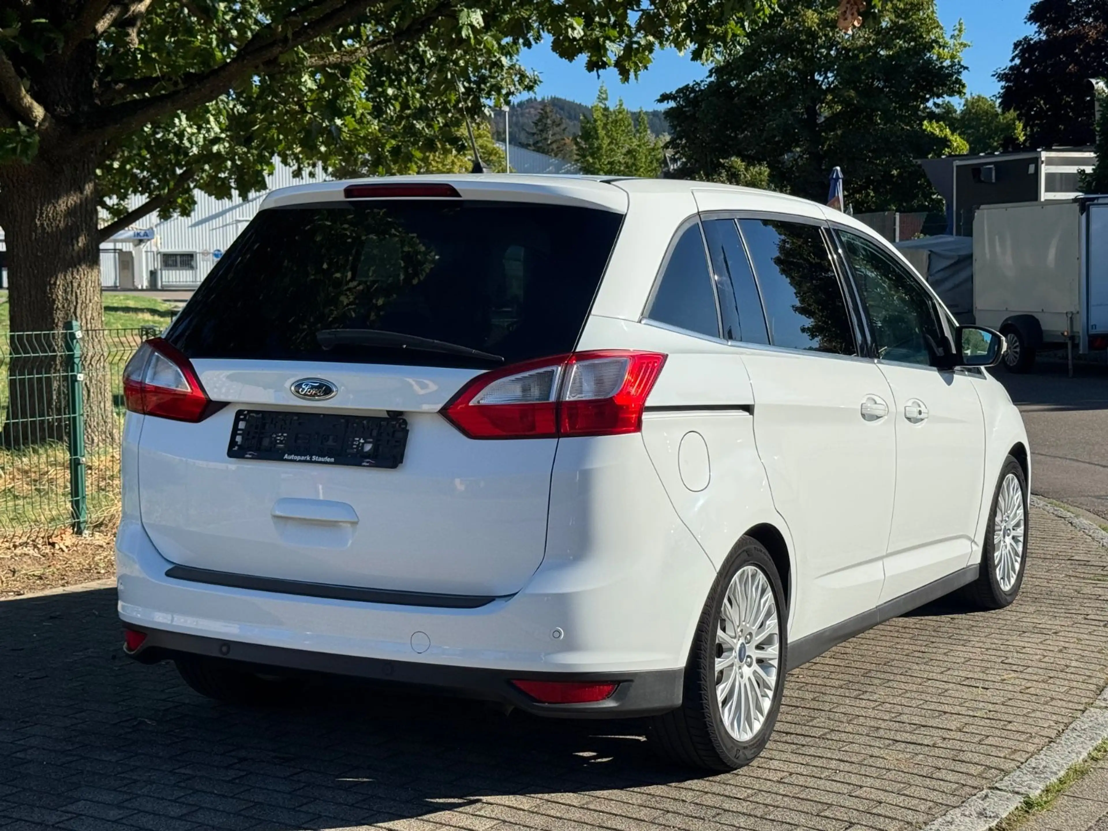 Ford Grand C-Max Grand C-MAX Titanium — photo 7