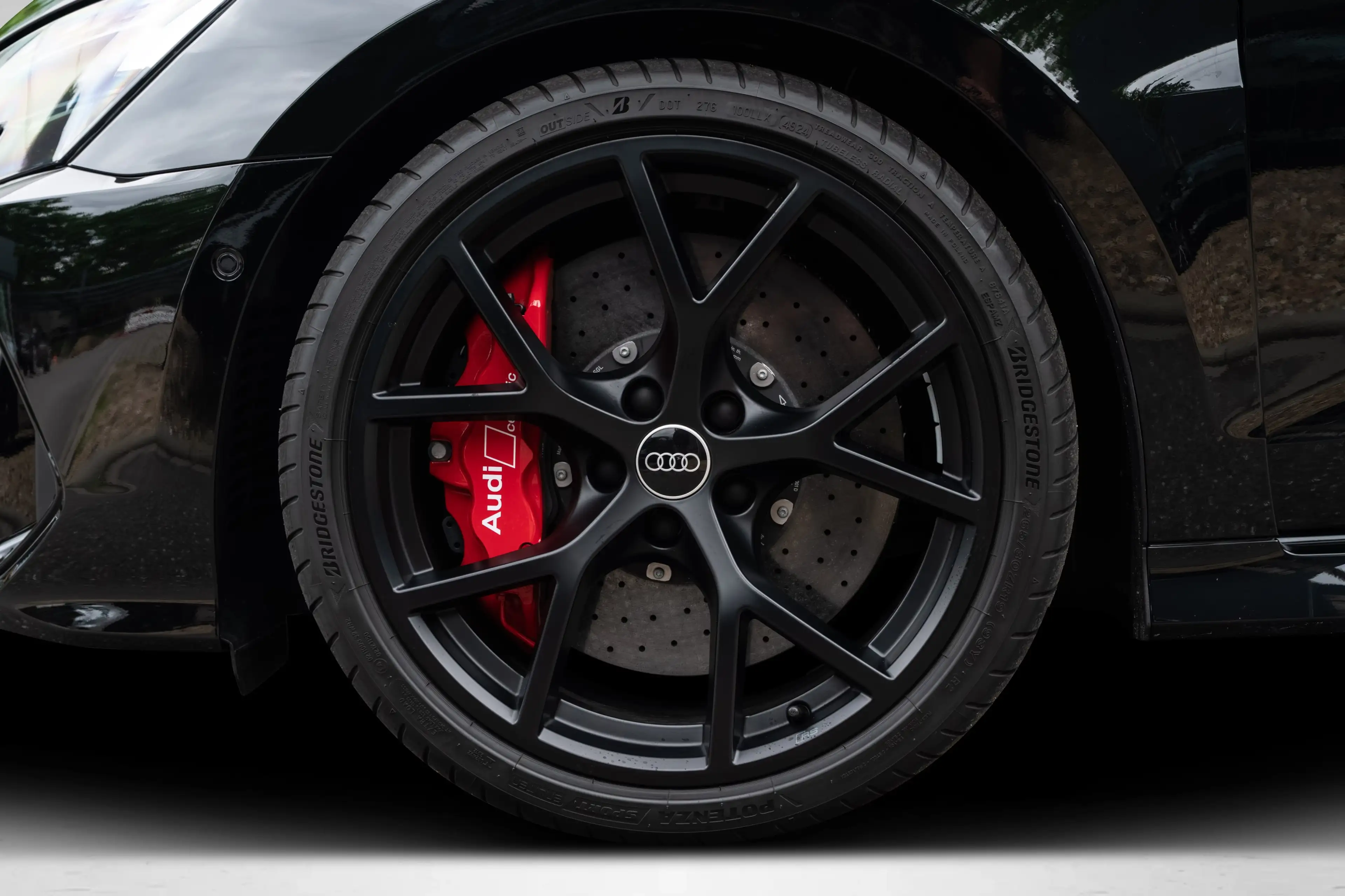 Audi RS3 Sportback *Keramik*290Vmax*SONOS* — photo 8