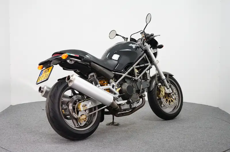 Ducati Monster 900 - foto 8