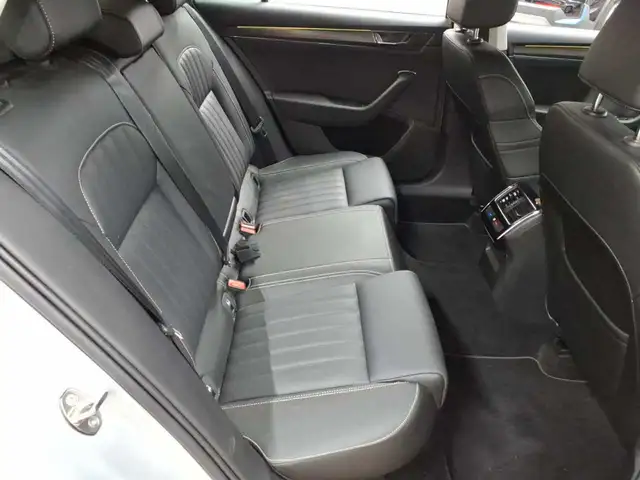 Skoda Superb view 14
