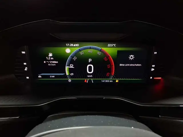 Skoda Superb view 11