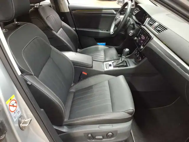 Skoda Superb view 8