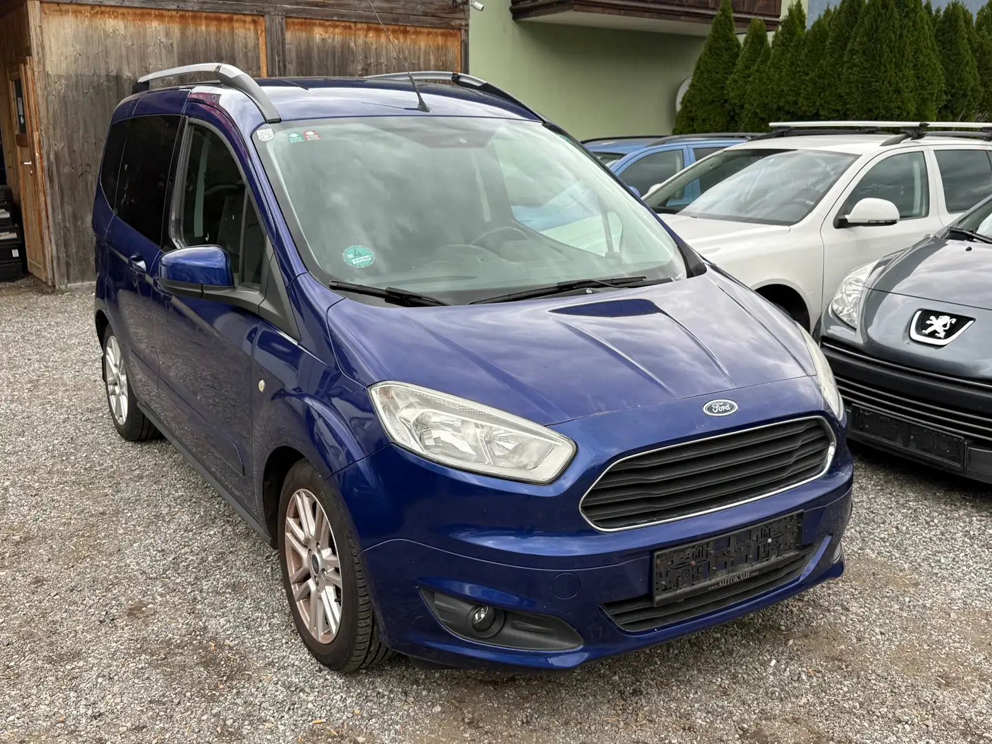 Ford Tourneo Courier Trend Blau - 2