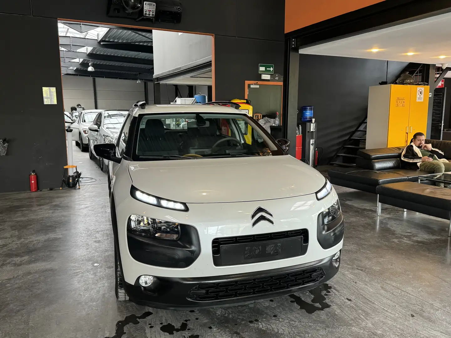 Citroen C4 Cactus 1.2 - A/C - MEDIA/TEL - NAVI - LIM/REG Blanc - 1
