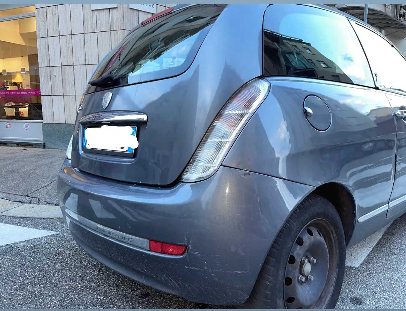 Lancia Ypsilon Ypsilon 1.2 8v Argento Grigio - 2