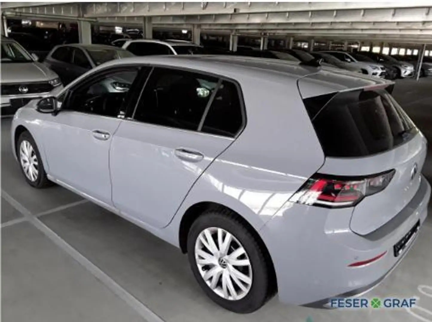 Volkswagen Golf VIII 1.5 eTSI Edition 50 AHK PANO HuD APP Grau - 2