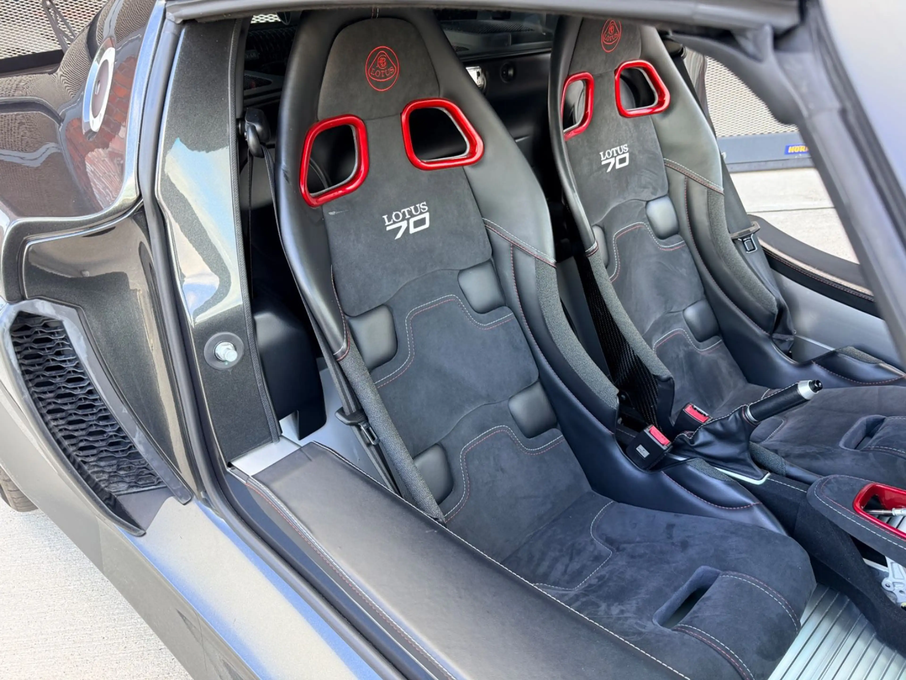 Lotus Exige SPORT 350 70 Jahre Edition Carbon 1/25 — photo 14