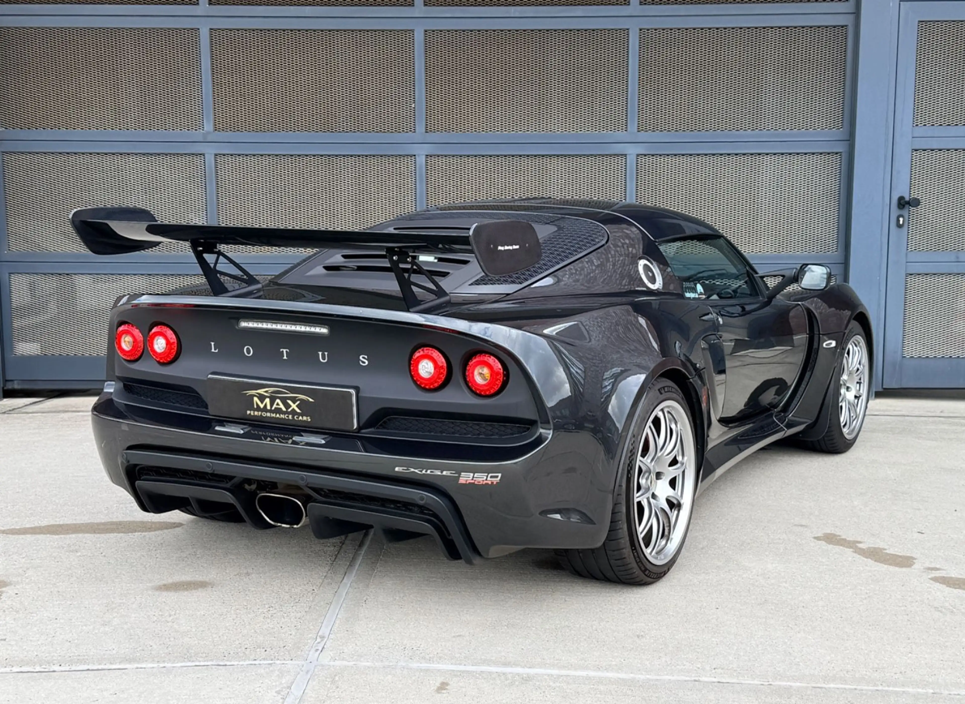 Lotus Exige SPORT 350 70 Jahre Edition Carbon 1/25 — photo 5